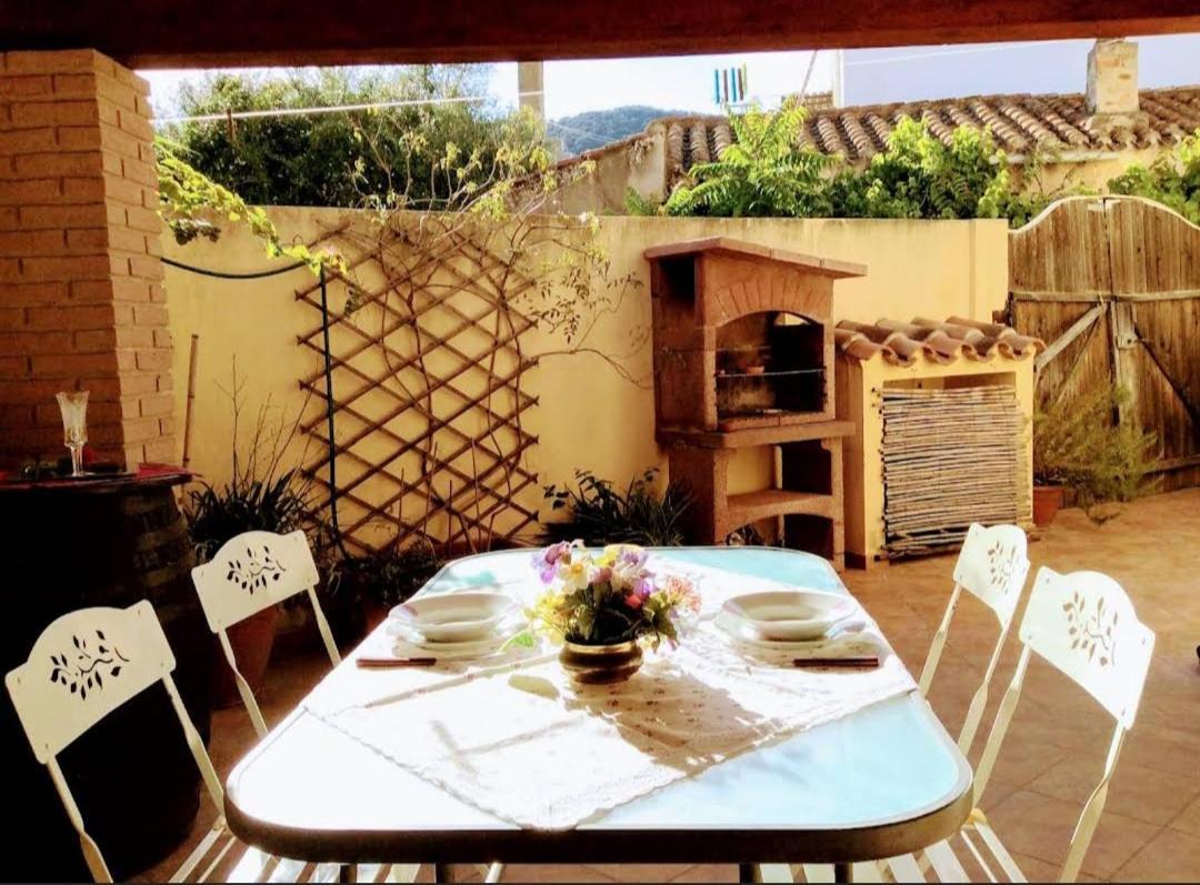 B&B Su Frori Arrubiu Teulada Ngoại thất bức ảnh