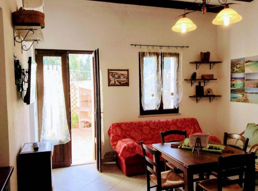 B&B Su Frori Arrubiu Teulada Ngoại thất bức ảnh